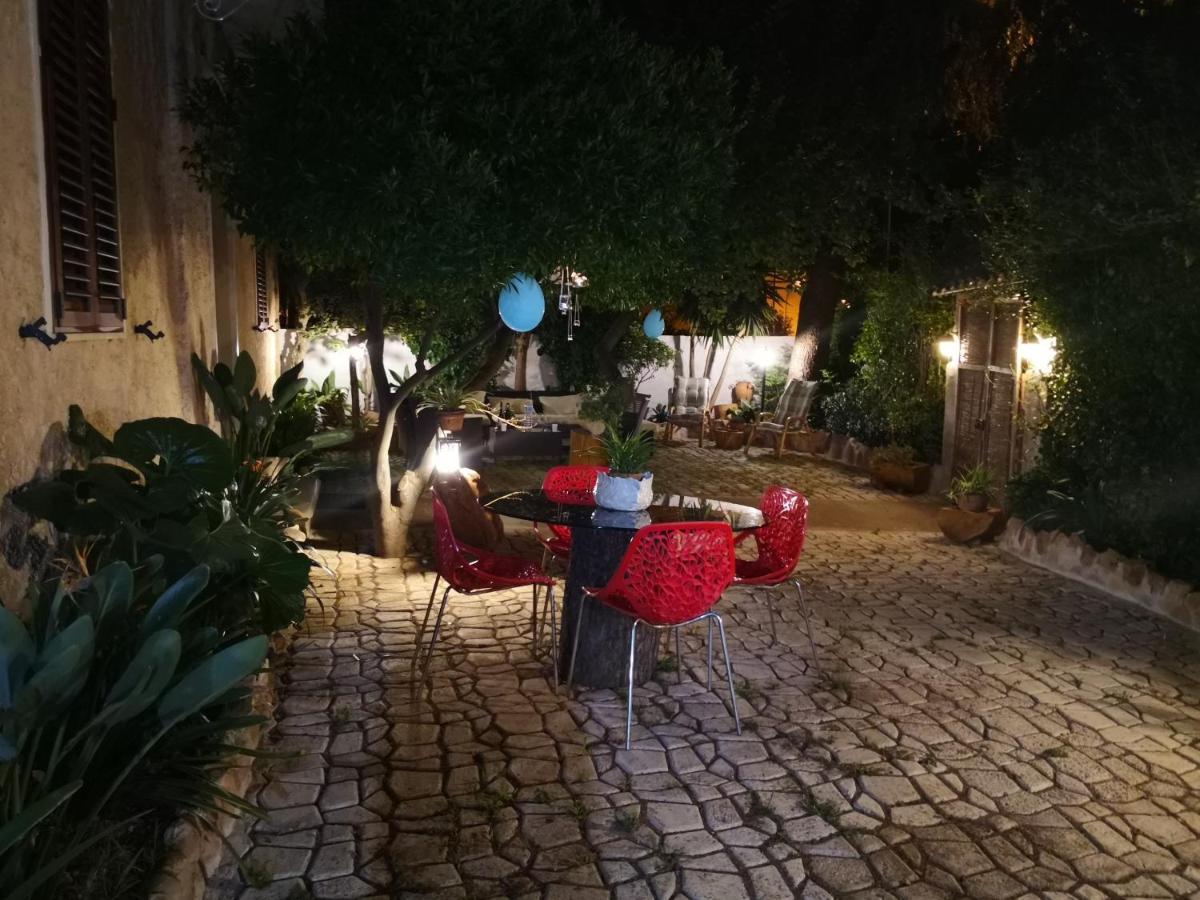 Zia Chiarina Bed & Breakfast San Nicolo Gerrei Екстериор снимка